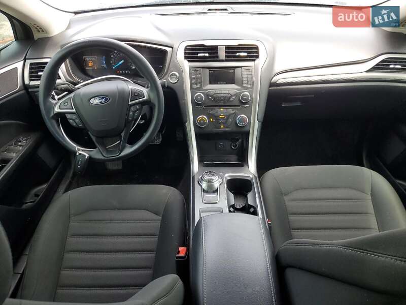 Седан Ford Fusion 2017 в Тернополі