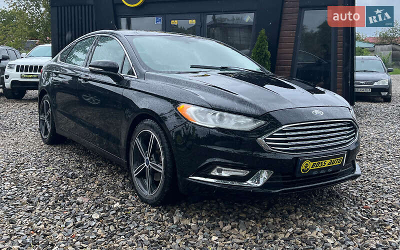 Седан Ford Fusion 2015 в 