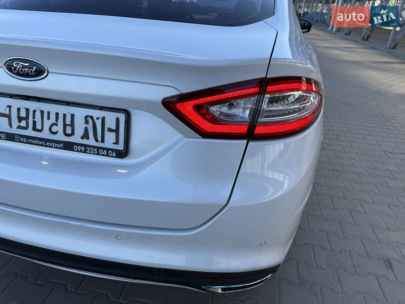Седан Ford Fusion 2015 в Одессе