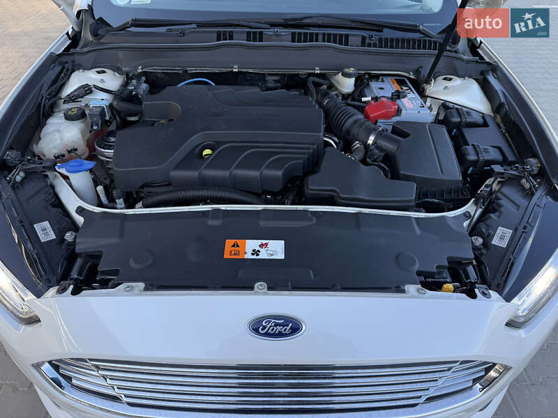 Седан Ford Fusion 2015 в Одессе