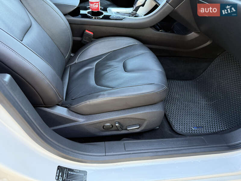 Седан Ford Fusion 2015 в Одессе