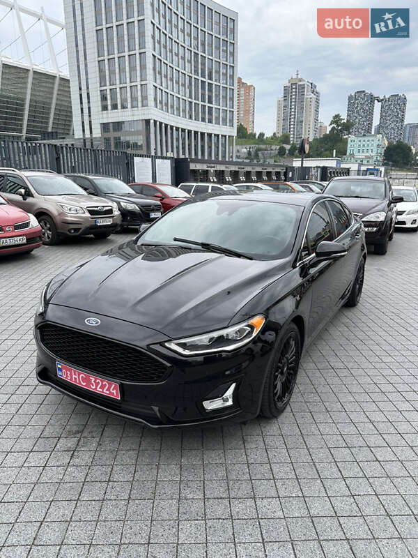 Седан Ford Fusion 2020 в 