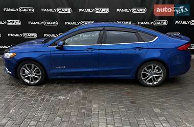 Седан Ford Fusion 2017 в 
