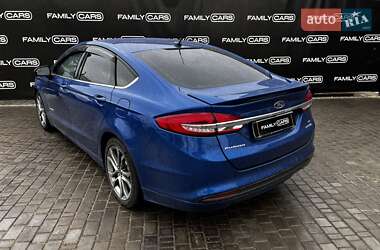 Седан Ford Fusion 2017 в 