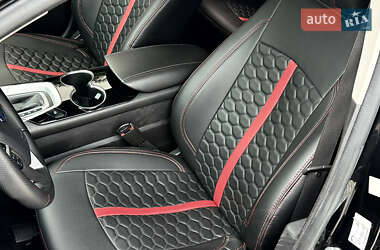 Седан Ford Fusion 2013 в 
