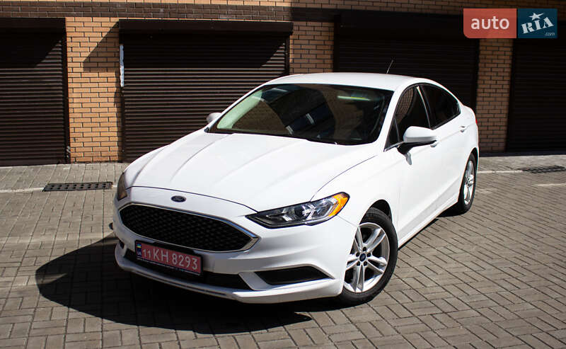 Седан Ford Fusion 2018 в 