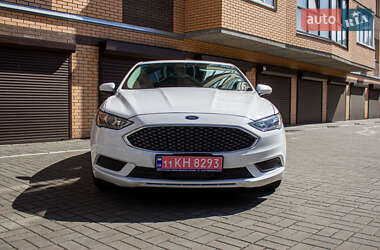 Седан Ford Fusion 2018 в 