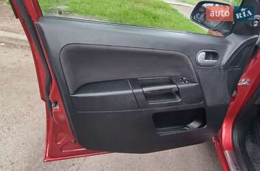 Хэтчбек Ford Fusion 2007 в 