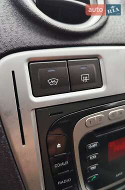 Хэтчбек Ford Fusion 2008 в 