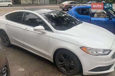 Седан Ford Fusion 2018 в 