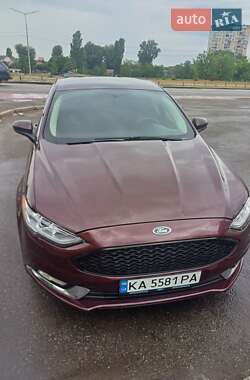 Седан Ford Fusion 2016 в 