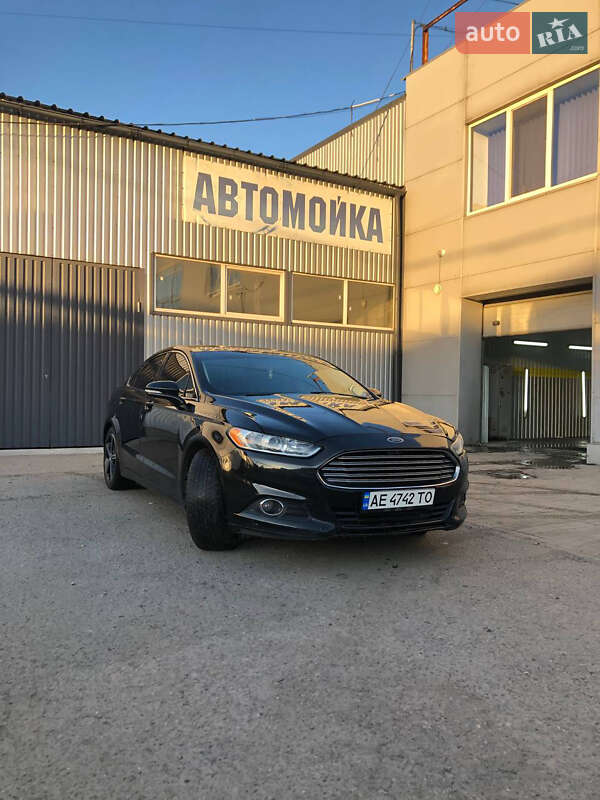 Седан Ford Fusion 2013 в Києві