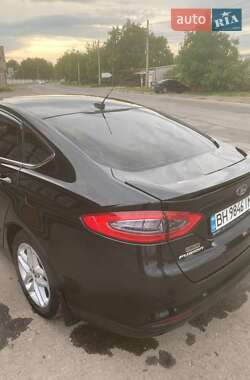 Седан Ford Fusion 2014 в 
