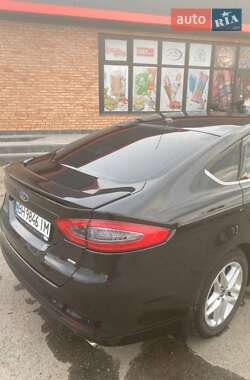 Седан Ford Fusion 2014 в 