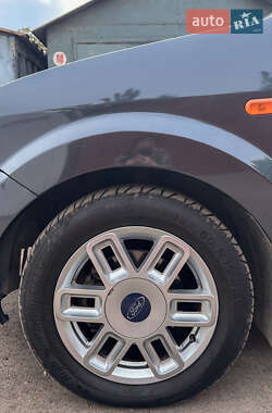 Хетчбек Ford Fusion 2008 в 