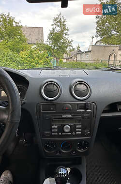 Хетчбек Ford Fusion 2008 в 