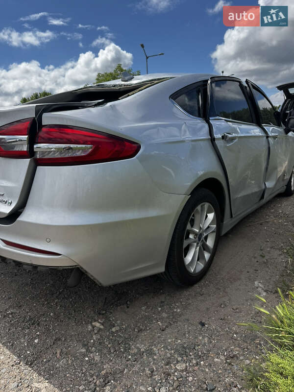 Седан Ford Fusion 2019 в Николаеве