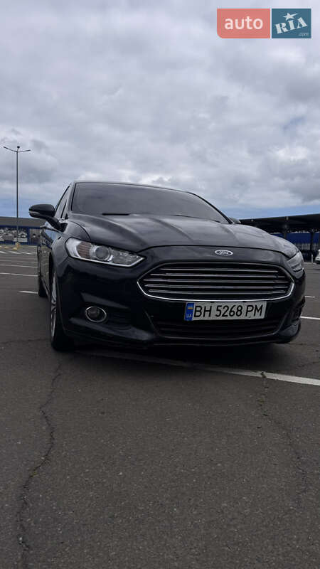 Седан Ford Fusion 2014 в 