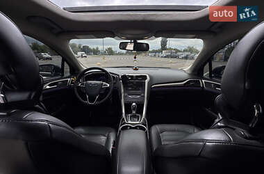 Седан Ford Fusion 2014 в 