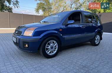 Хэтчбек Ford Fusion 2007 в 