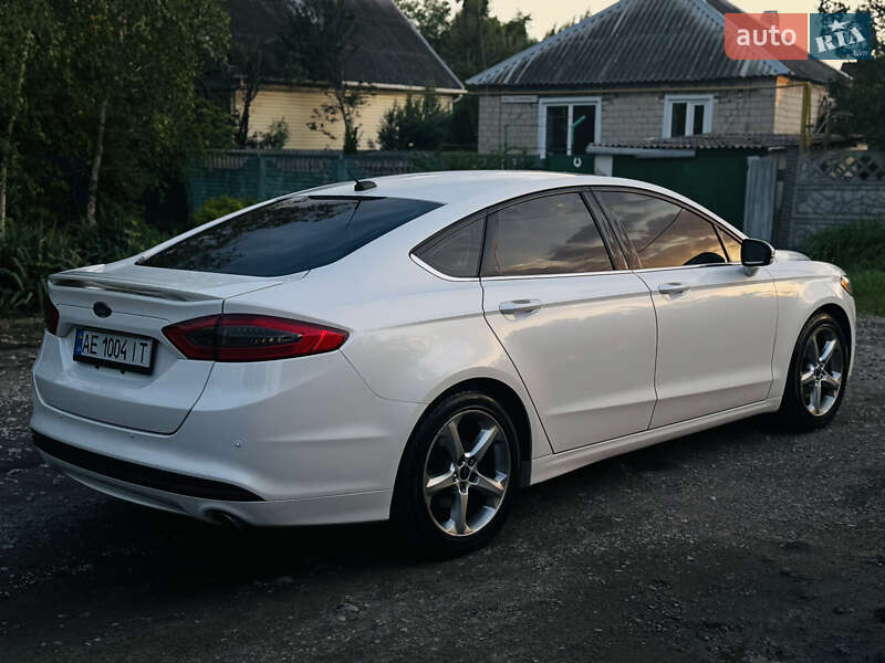 Седан Ford Fusion 2014 в Дніпрі