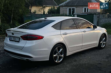 Седан Ford Fusion 2014 в 