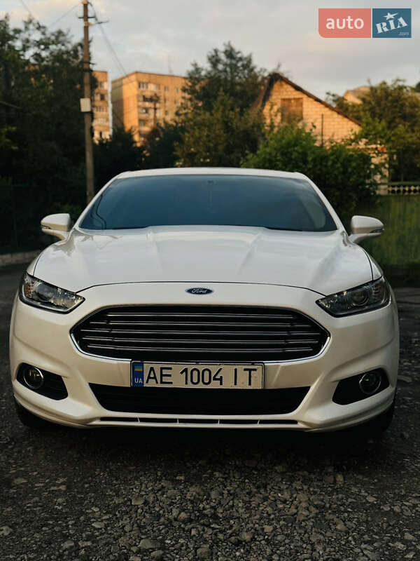 Седан Ford Fusion 2014 в Дніпрі