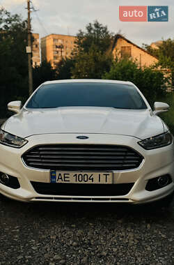 Седан Ford Fusion 2014 в 