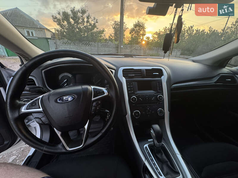 Седан Ford Fusion 2014 в Дніпрі