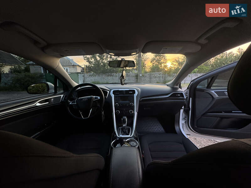 Седан Ford Fusion 2014 в Дніпрі