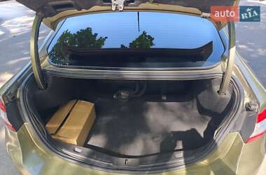 Седан Ford Fusion 2013 в 