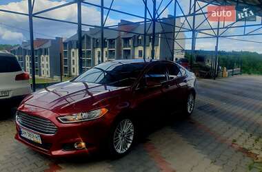 Седан Ford Fusion 2012 в 