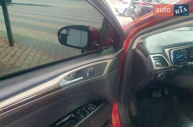 Седан Ford Fusion 2012 в 
