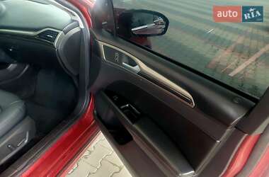 Седан Ford Fusion 2012 в 