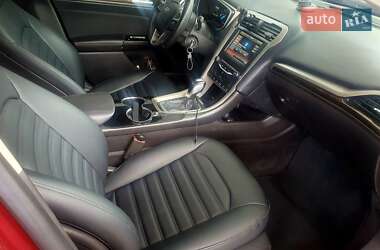 Седан Ford Fusion 2012 в 