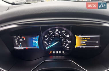 Седан Ford Fusion 2014 в 
