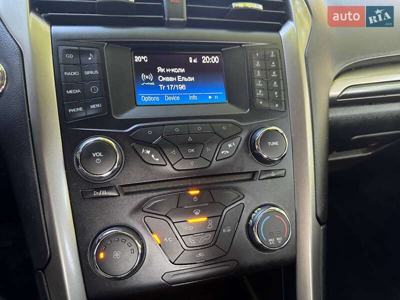 Седан Ford Fusion 2016 в Львове