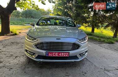 Седан Ford Fusion 2016 в 