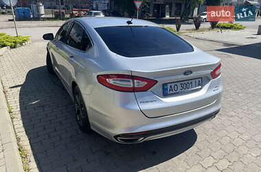 Седан Ford Fusion 2013 в Мукачевому