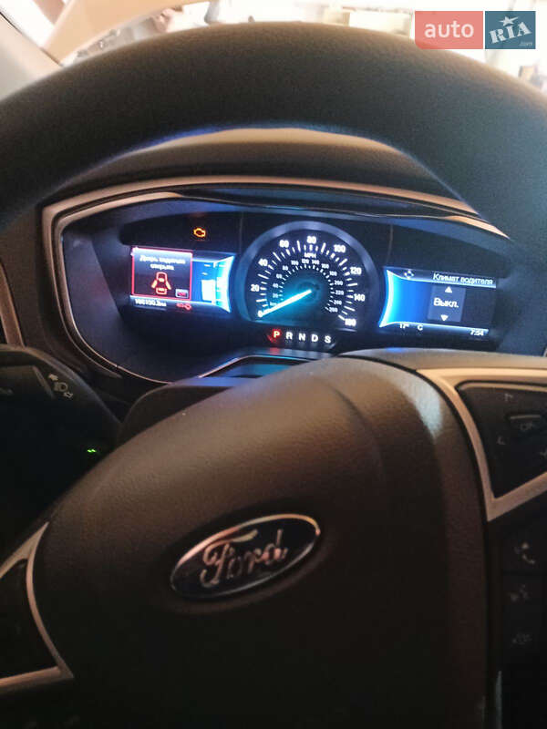 Седан Ford Fusion 2015 в Сумах