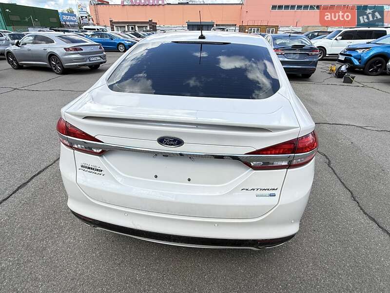 Седан Ford Fusion 2017 в Киеве фото 3 Седан Ford Fusion 2017 в Киеве