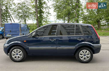 Хэтчбек Ford Fusion 2010 в 