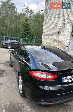 Седан Ford Fusion 2014 в 