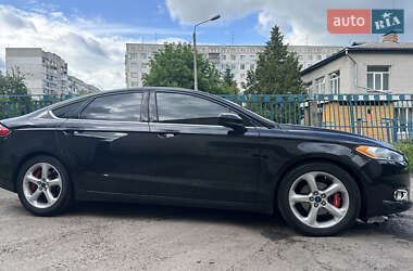 Седан Ford Fusion 2014 в 