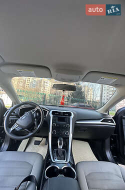 Седан Ford Fusion 2014 в 