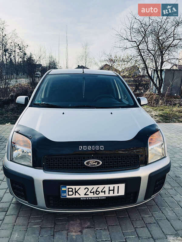 Хэтчбек Ford Fusion 2008 в Шумске фото 3 Хэтчбек Ford Fusion 2008 в Шумске