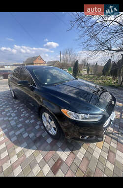 Седан Ford Fusion 2013 в 