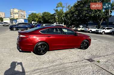 Седан Ford Fusion 2016 в 