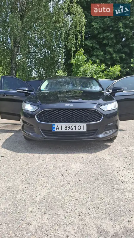 Седан Ford Fusion 2015 в 