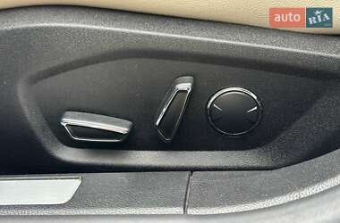 Седан Ford Fusion 2017 в 